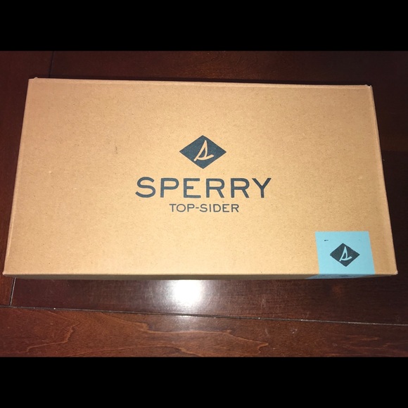 Ladies Sperry Topsiders - Picture 2 of 4